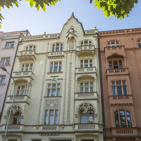 Jiriho Z Podebrad Apartments Prague Exterior photo