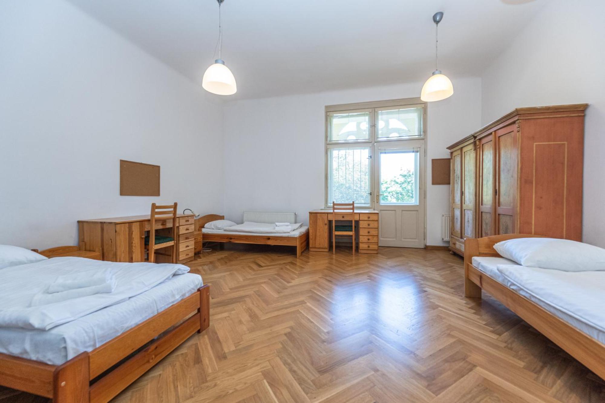 Jiriho Z Podebrad Apartments Prague Exterior photo